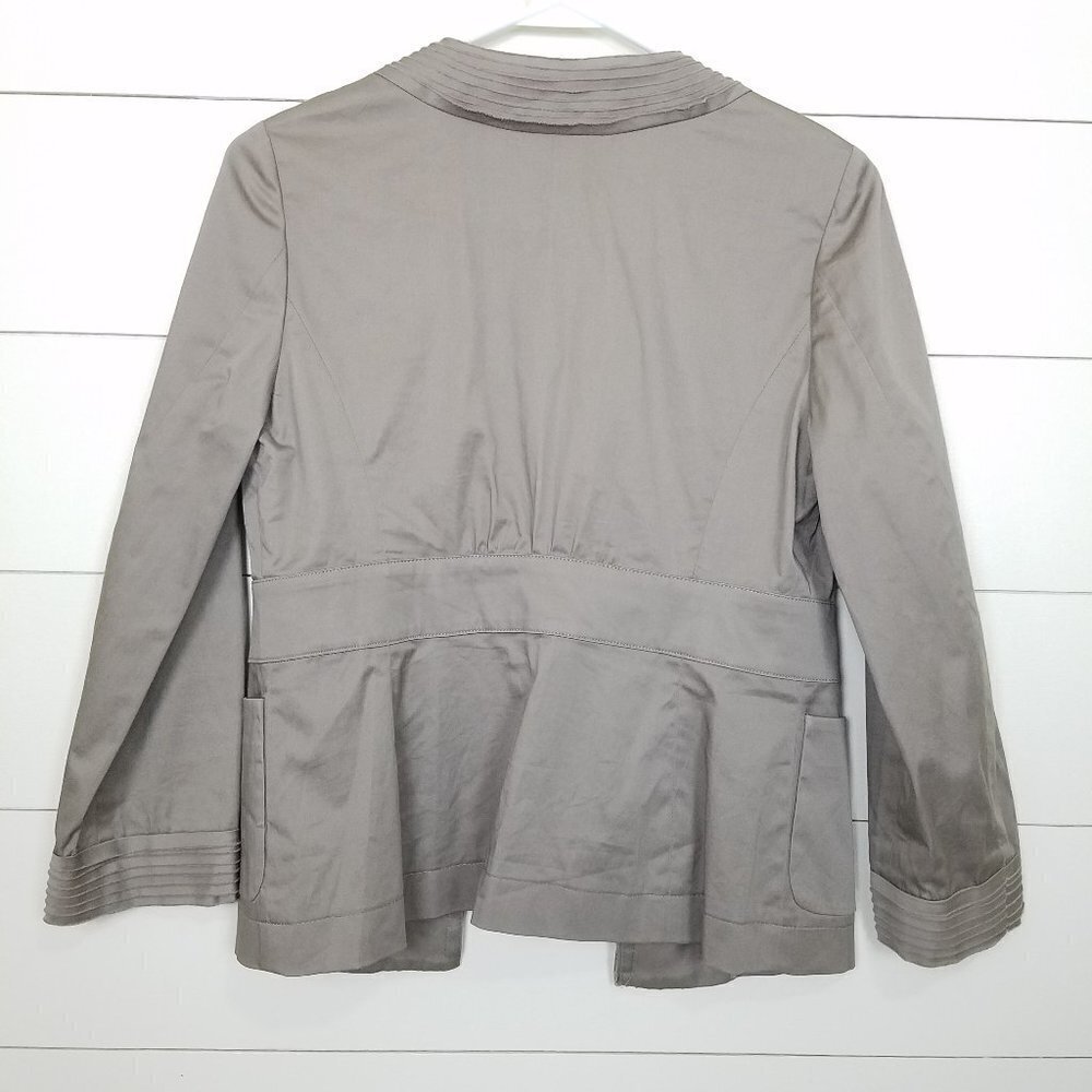 BCBG MaxAzria Olive Green Pintuck Blazer Size XS - Picture 2 of 5